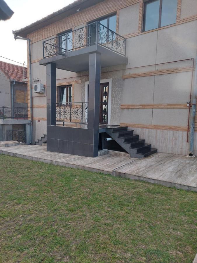 Cataleya Apart Home Oradea Eksteriør billede